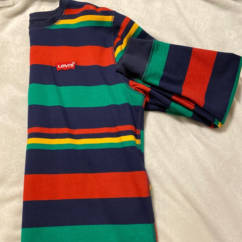 Mens Levi’s crew neck